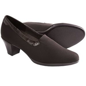 Munro Nora Brown Comfortable Stretch Slip On 8.5SS